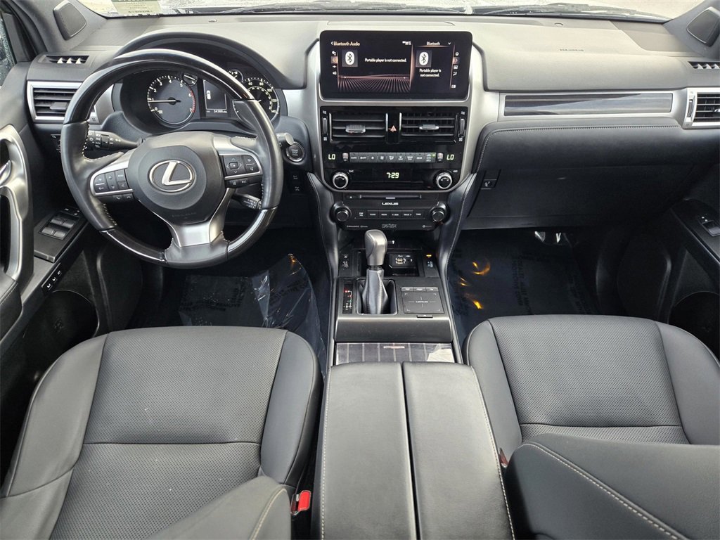 Used 2022 Lexus GX 460 Premium w/ Premium Plus Package image 12