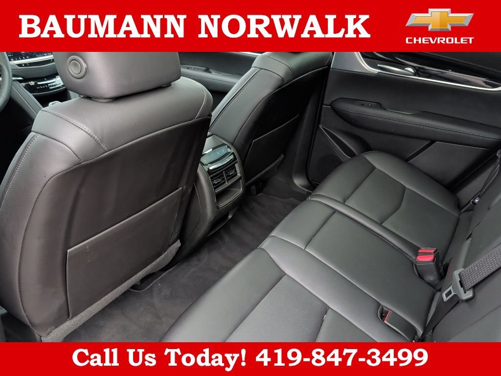 Used 2025 Cadillac XT5 Premium Luxury AWD/4WD image 24