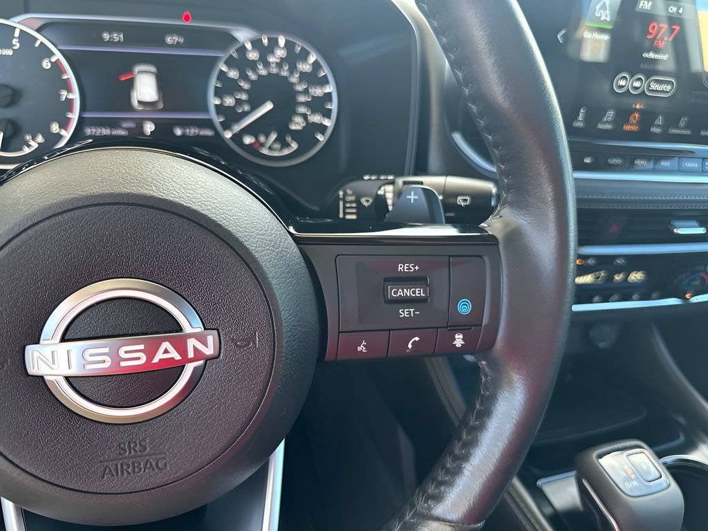 Used 2023 Nissan Rogue SL AWD/4WD image 24
