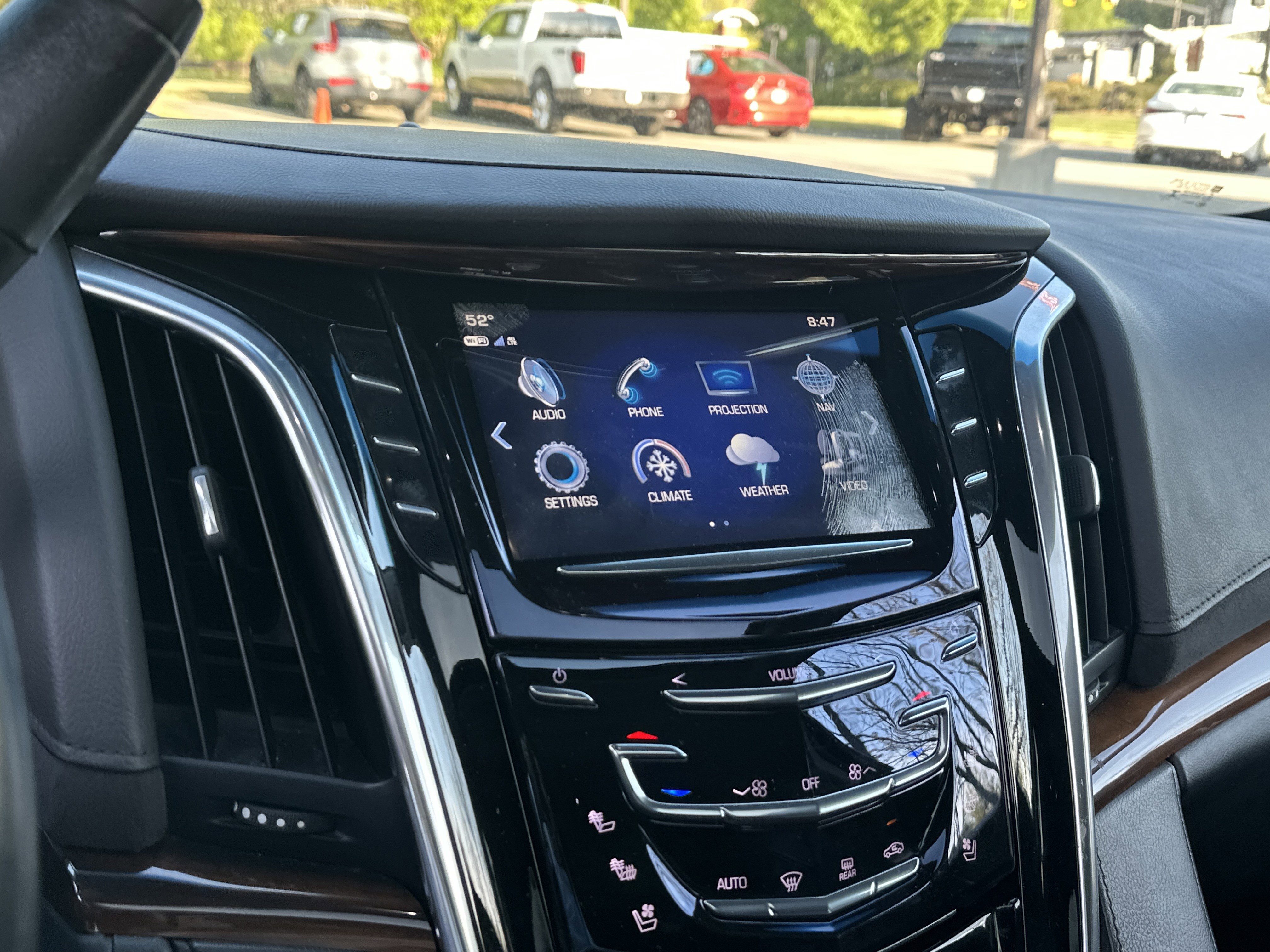 Used 2017 Cadillac Escalade Luxury image 30