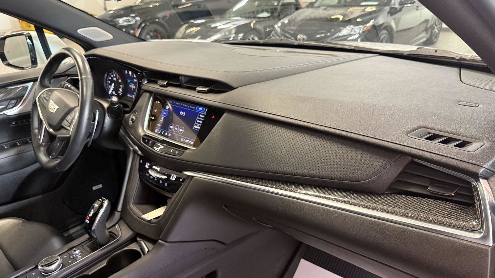 Used 2023 Cadillac XT5 Sportv w/ Technology Package AWD/4WD image 17