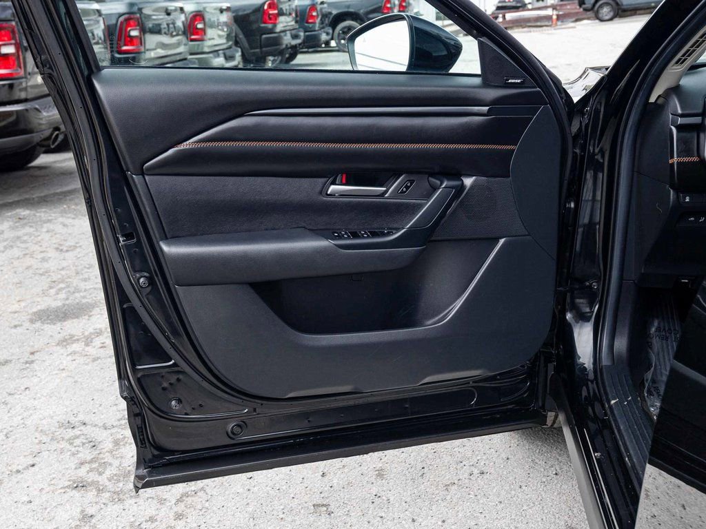 Used 2025 MAZDA CX-50 AWD 2.5 Hybrid w/ Premium Pkg image 11