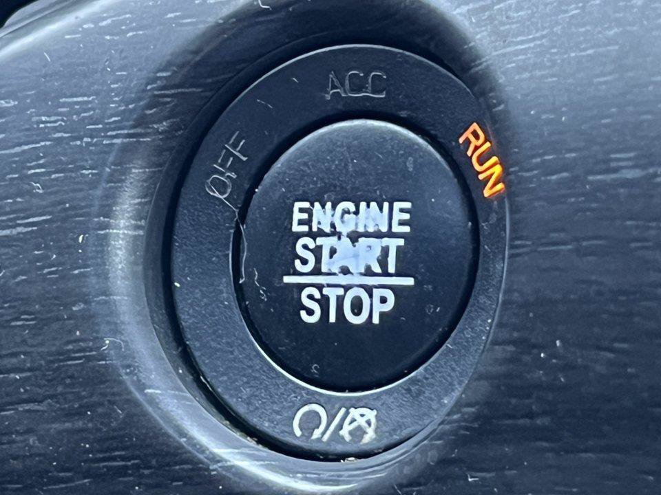 Used 2017 Jeep Grand Cherokee Limited w/ Trailer Tow Group IV AWD/4WD image 35