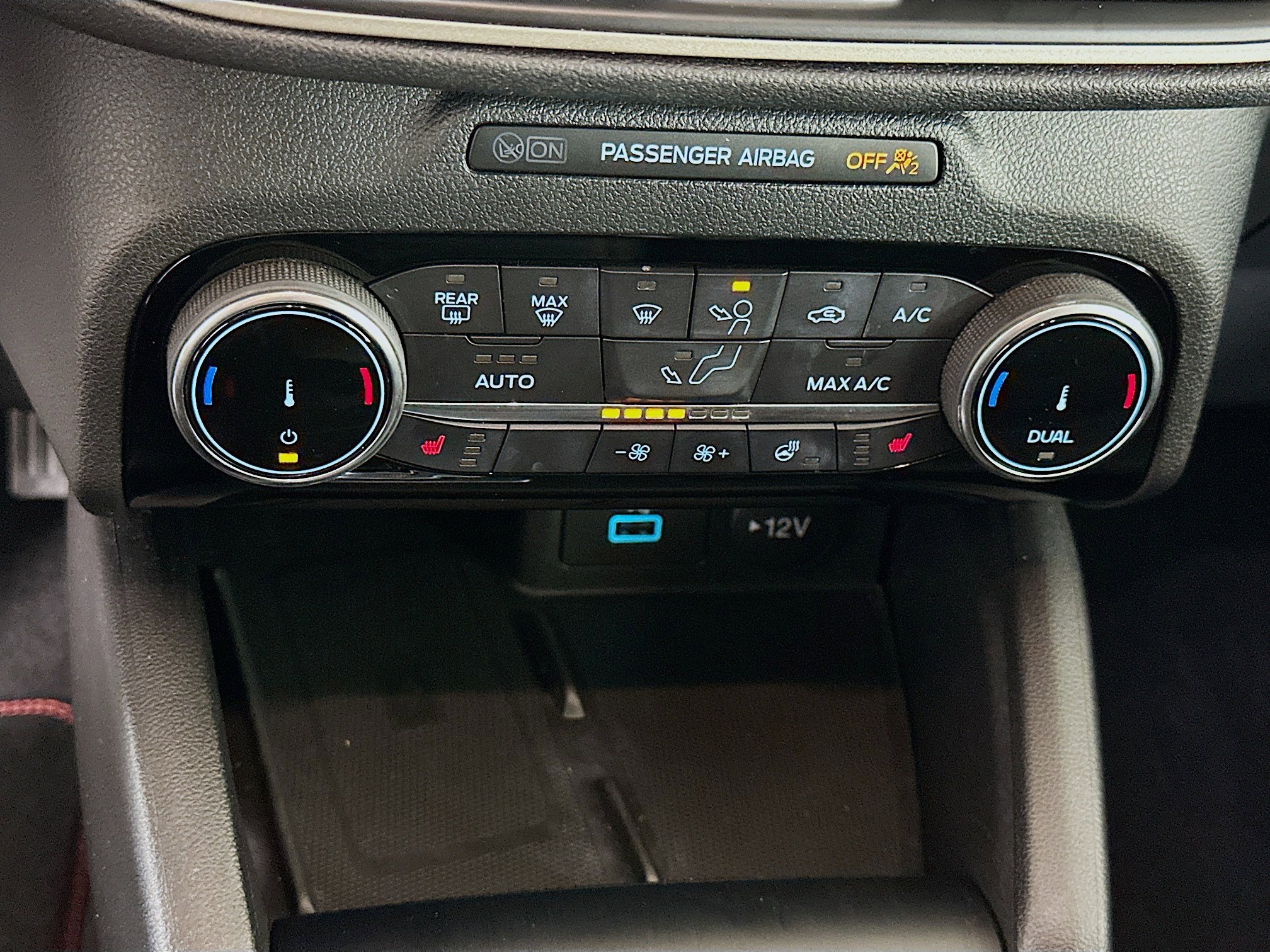 Used 2022 Ford Escape SEL w/ SEL Stealth AWD Package image 23