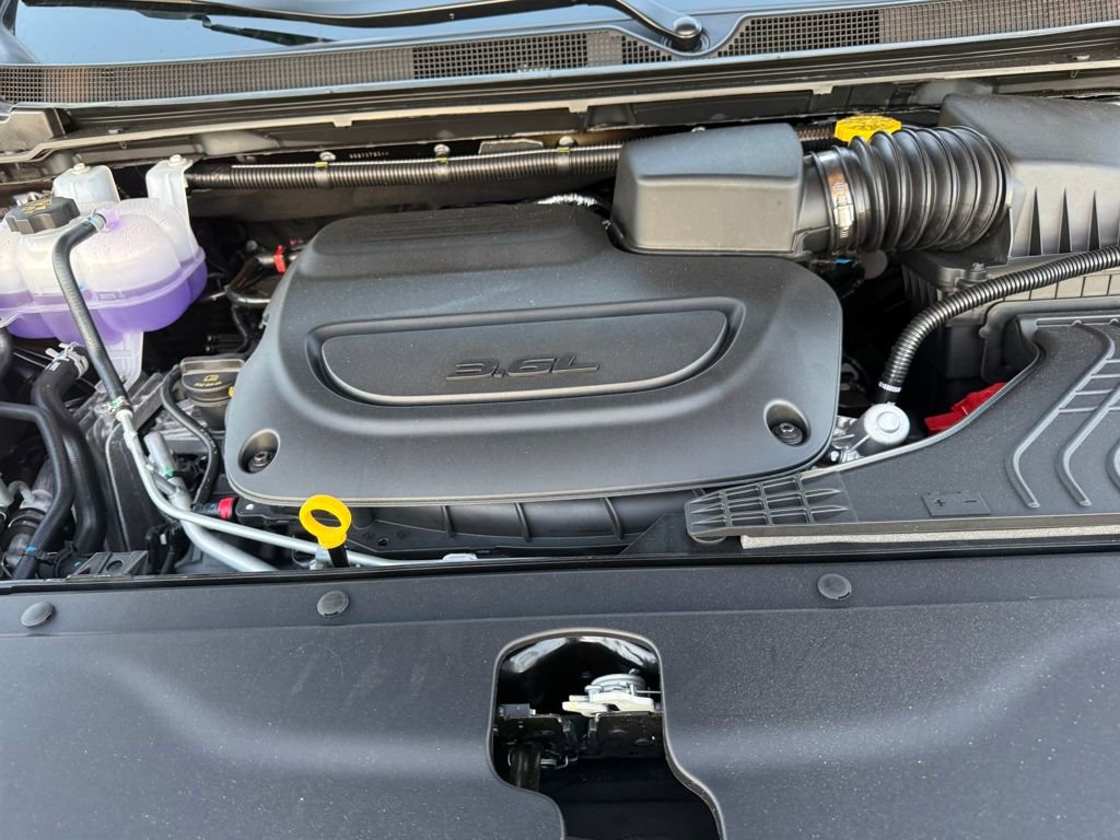 New 2026 Chrysler Pacifica Select image 22