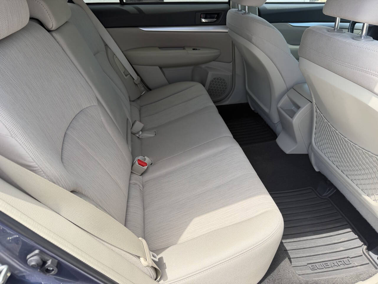 Used 2014 Subaru Outback 2.5i Premium AWD/4WD image 19