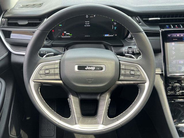 Used 2023 Jeep Grand Cherokee 30th Anniversary image 14