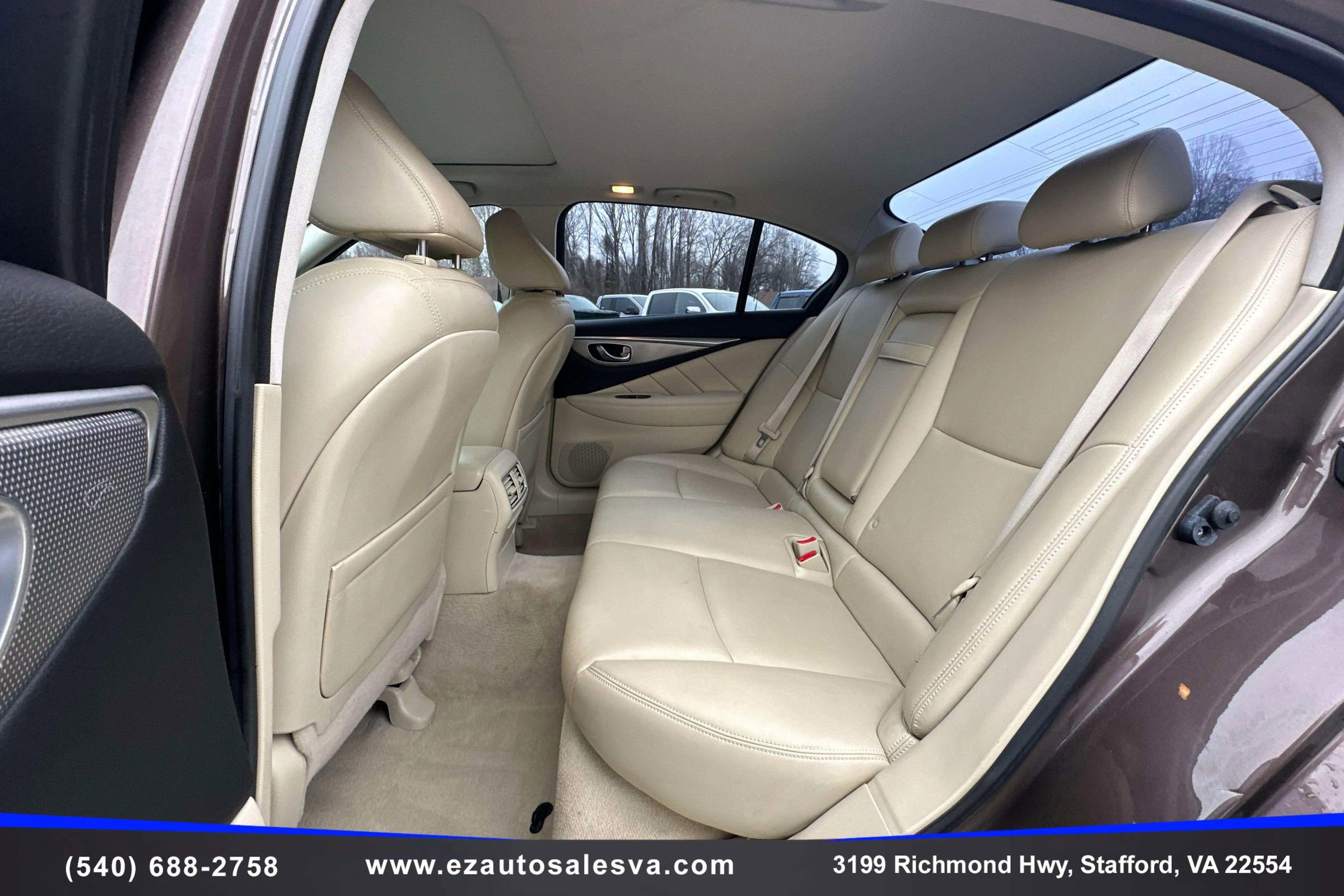 Used 2015 INFINITI Q50 Premium w/ Navigation Package image 18