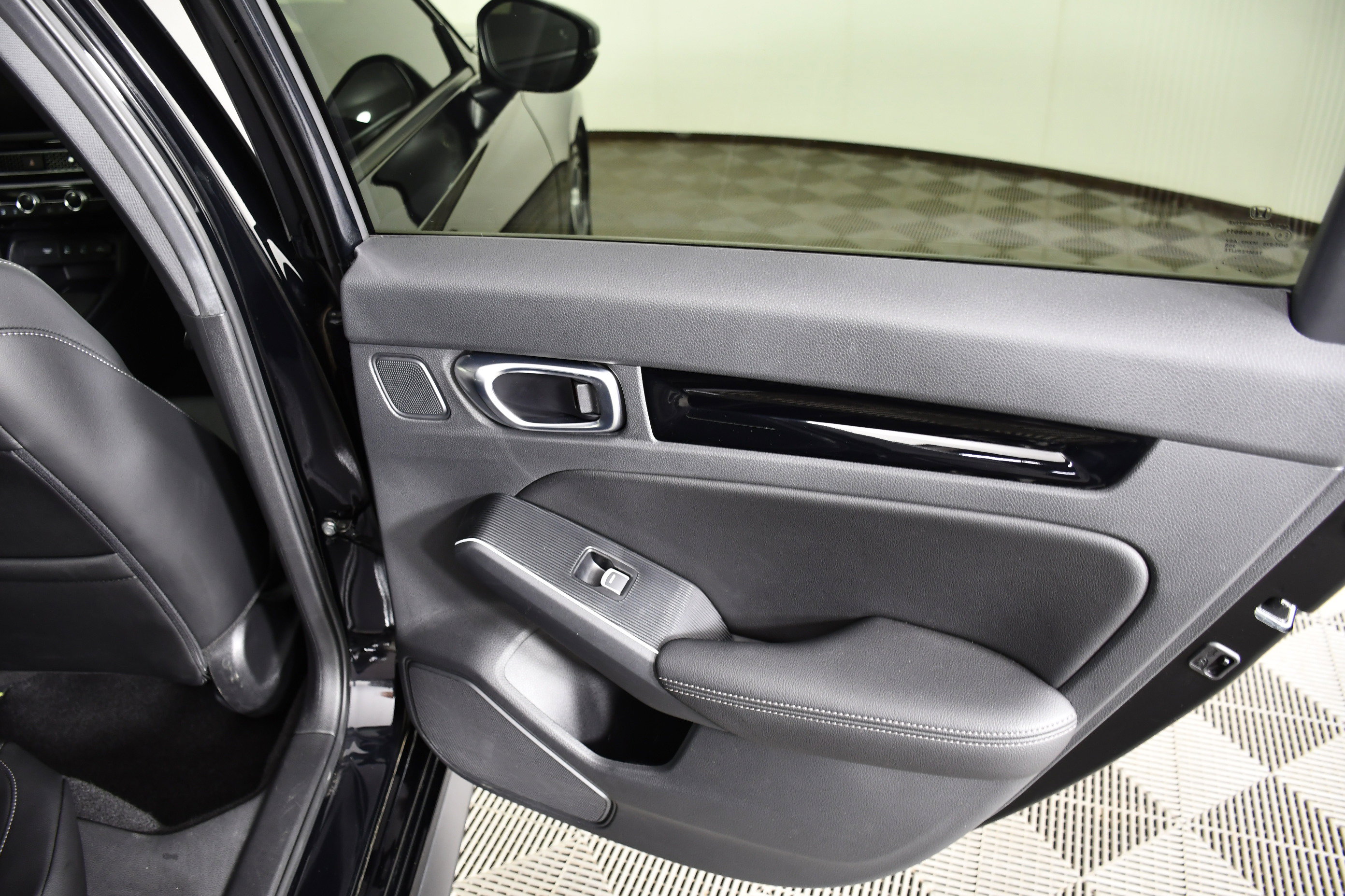 Certified 2025 Honda Civic Sport Touring image 43