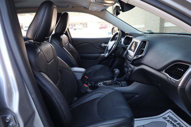 Used 2021 Jeep Cherokee Latitude Lux FWD image 30