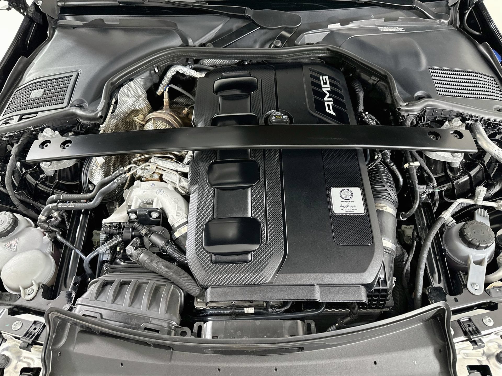 Used 2025 Mercedes-Benz C 43 AMG 4MATIC Sedan image 32