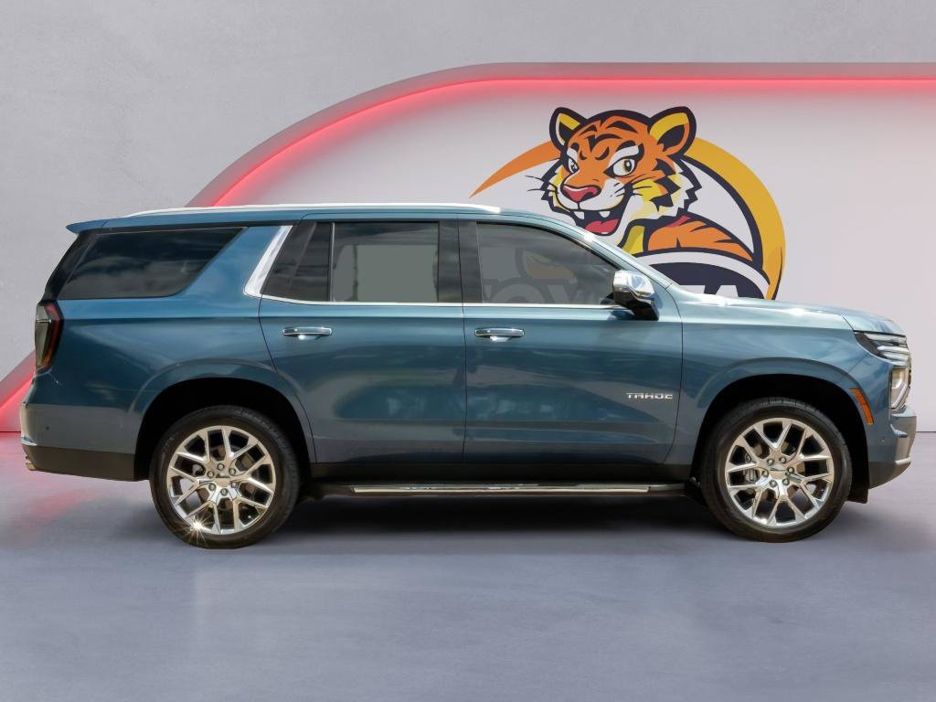 Used 2025 Chevrolet Tahoe Premier AWD/4WD image 4