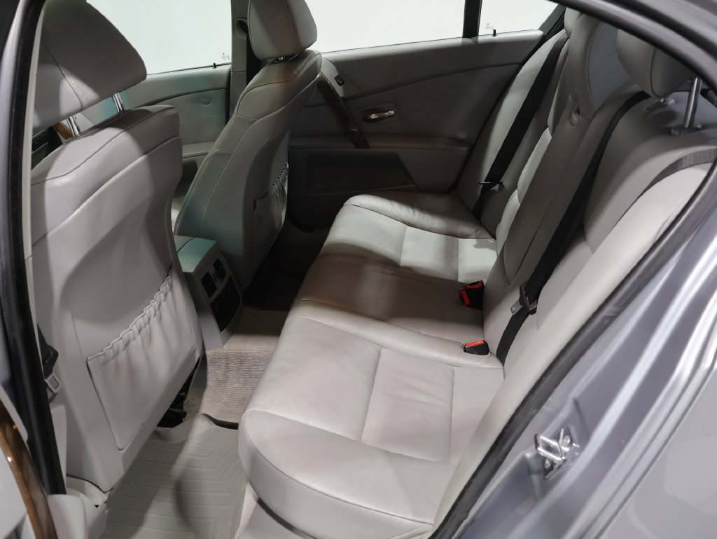 Used 2006 BMW 530xi Sedan AWD/4WD image 9
