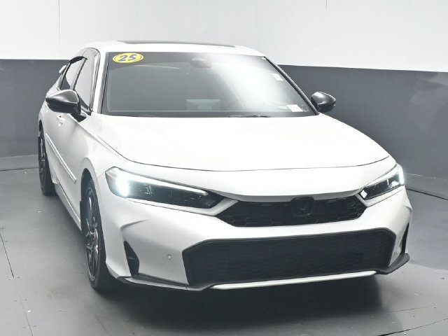 Used 2025 Honda Civic Sport Touring image 2