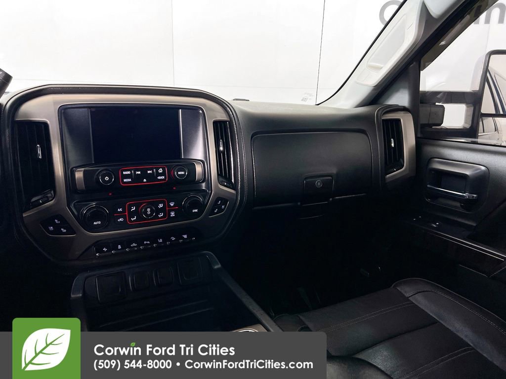 Used 2016 GMC Sierra 2500 Denali w/ Duramax Plus Package image 28