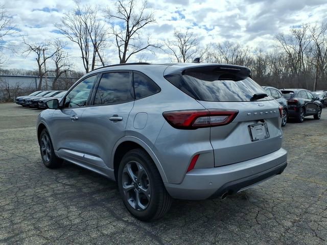 Used 2024 Ford Escape ST-Line w/ Tech Pack #1 image 7