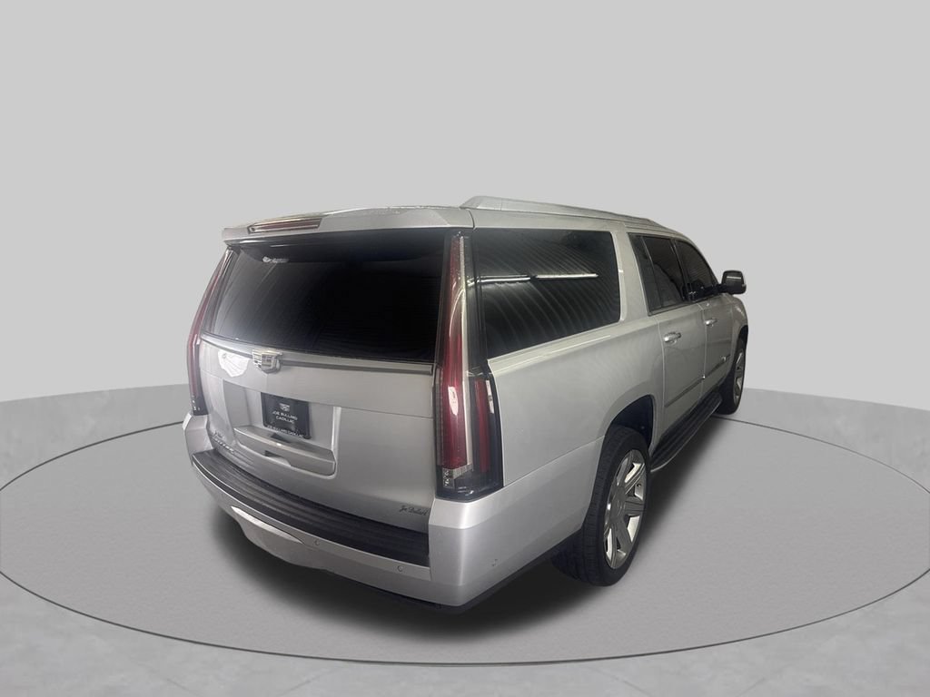 Used 2018 Cadillac Escalade ESV Luxury RWD image 5