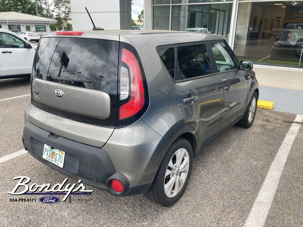 Used 2015 Kia Soul + FWD image 4