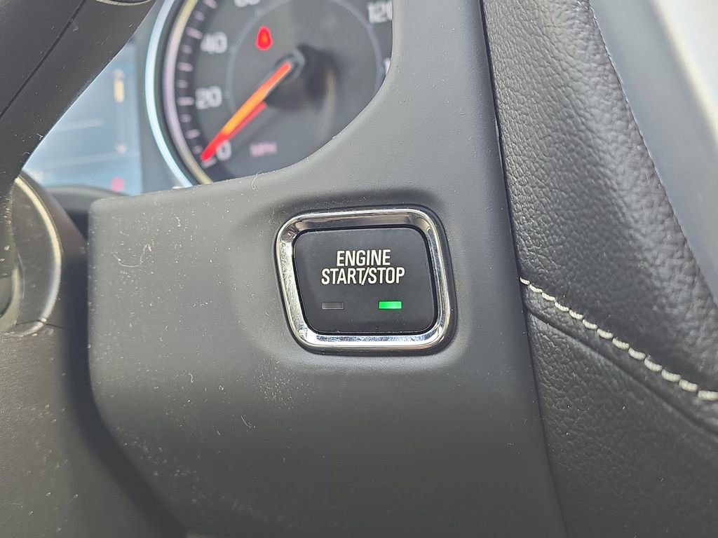 Used 2023 GMC Acadia SLE image 28