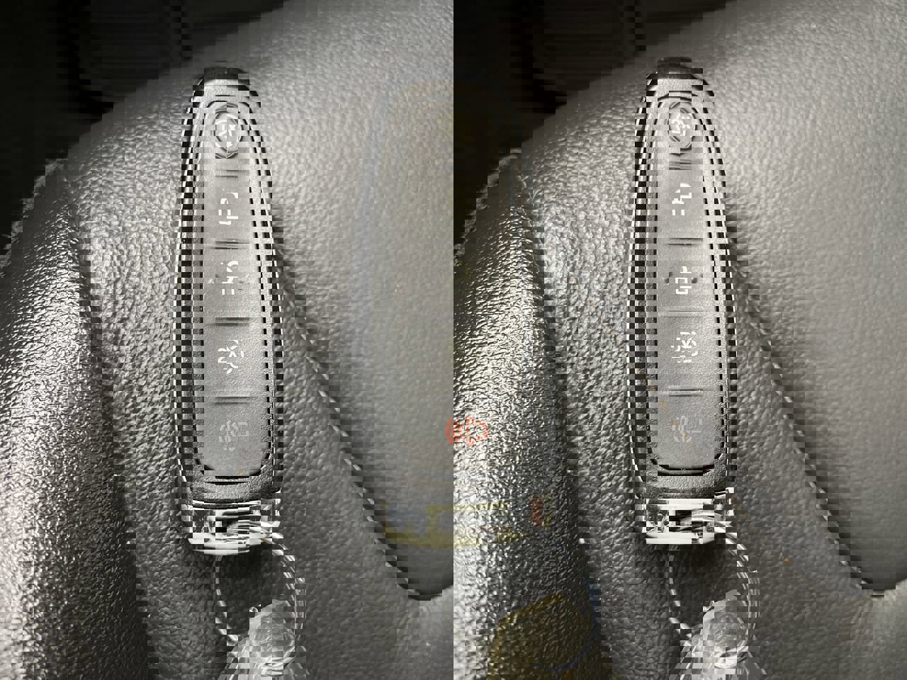 Used 2017 Ford Focus Titanium w/ Titanium Technology Package image 29