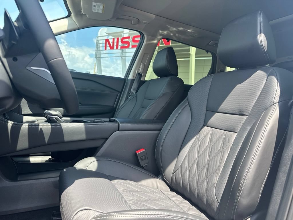 New 2026 Nissan Rogue Platinum w/ Platinum Premium Package AWD/4WD image 10