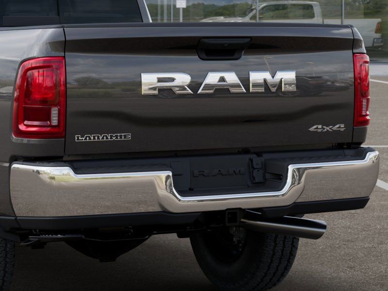 New 2025 RAM 2500 Laramie AWD/4WD image 14