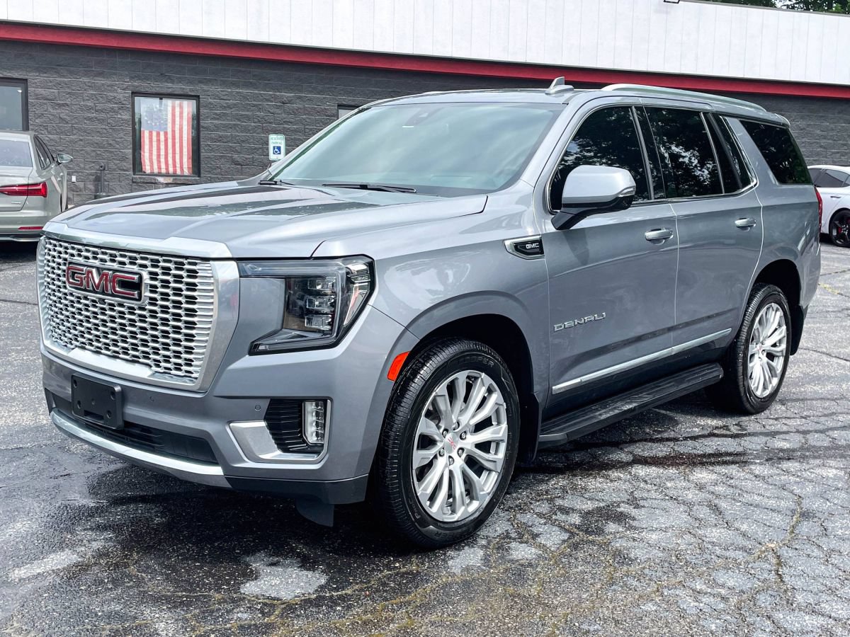 Used 2022 GMC Yukon Denali AWD/4WD image 1