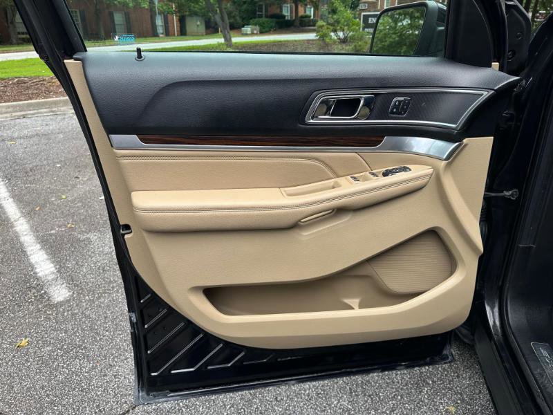 Used 2017 Ford Explorer Limited FWD image 23