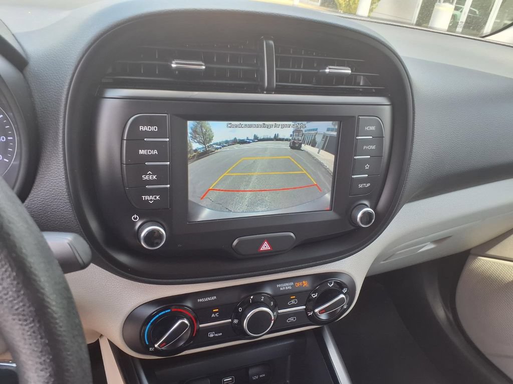 Used 2020 Kia Soul LX FWD image 27