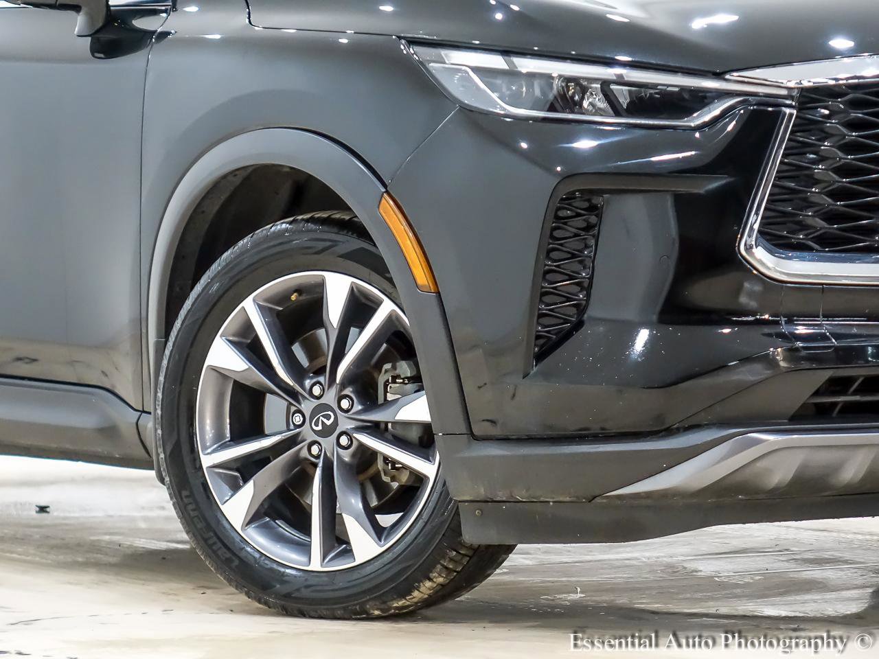 Used 2022 INFINITI QX60 Luxe w/ Performance Audio Package AWD/4WD image 3