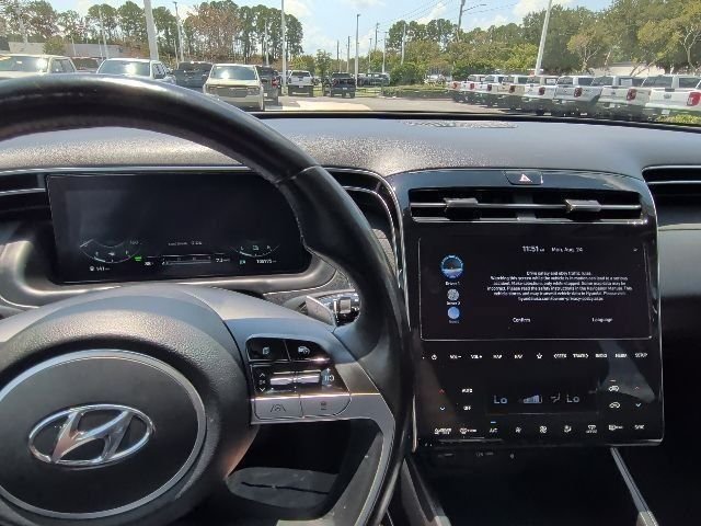 Used 2022 Hyundai Tucson Limited AWD/4WD image 19