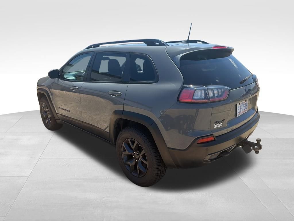 Used 2019 Jeep Cherokee Latitude AWD/4WD image 7