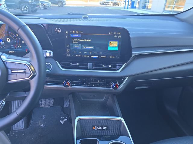 Used 2025 Chevrolet Equinox LT w/ Convenience Package II image 17