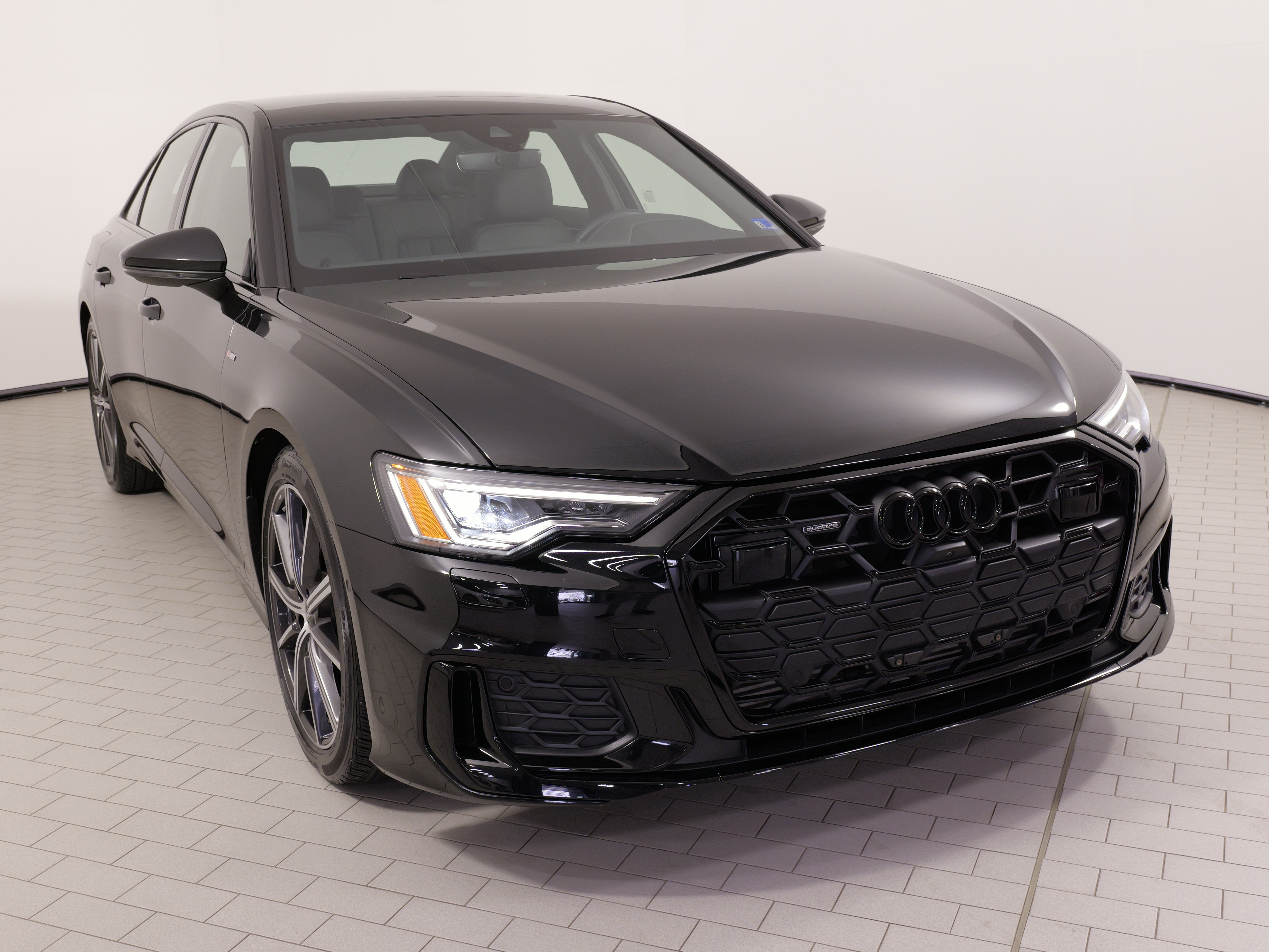 Used 2025 Audi A6 Premium Plus w/ Premium Plus Package AWD/4WD image 6