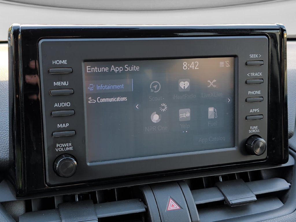 Used 2019 Toyota RAV4 LE w/ All Weather Liner Package AWD/4WD image 20