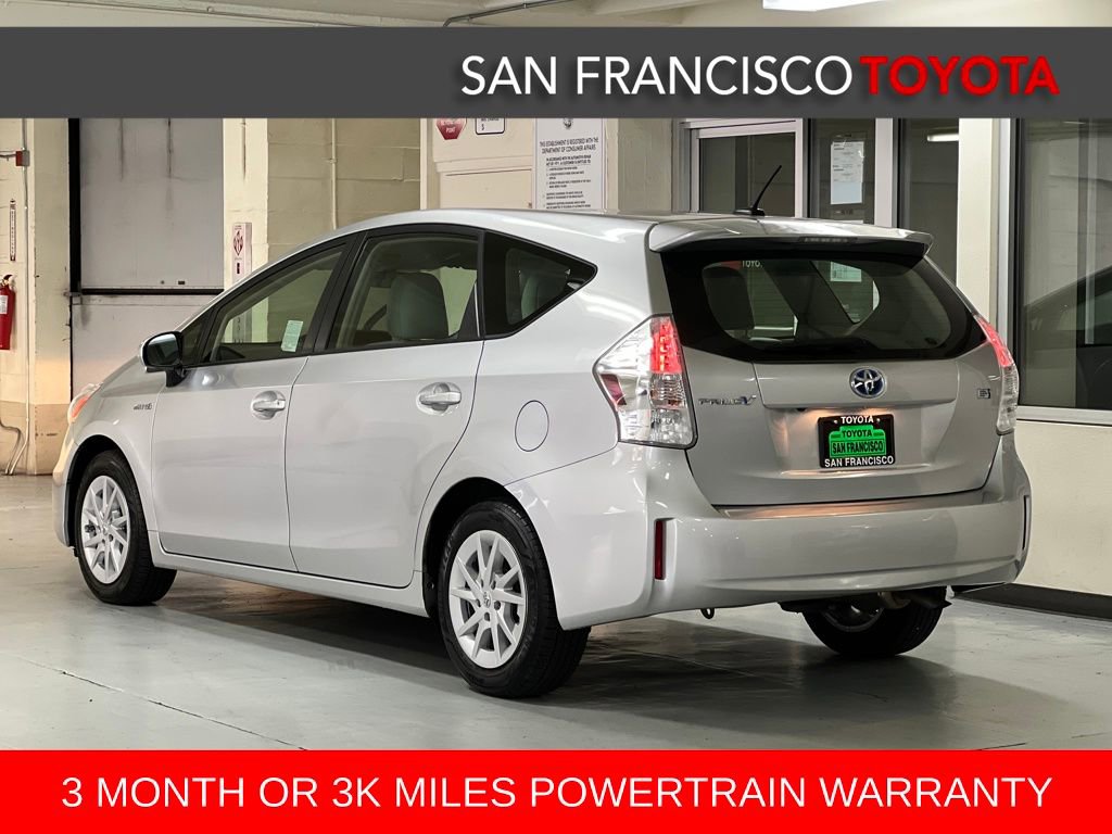 Used 2012 Toyota Prius V Three image 3