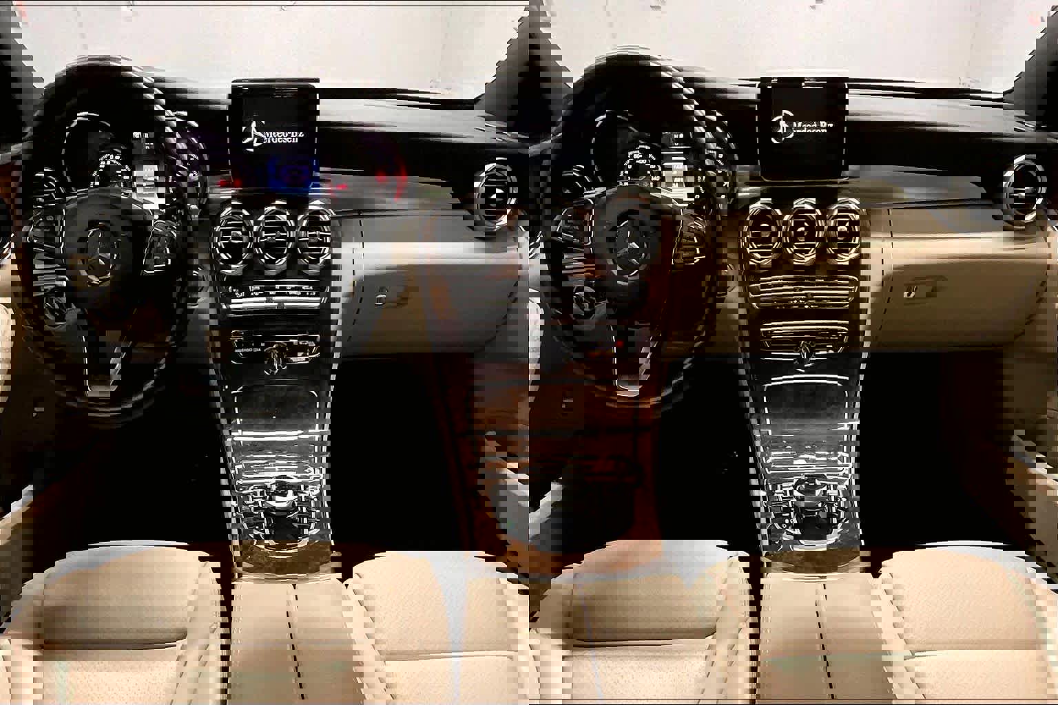 Used 2018 Mercedes-Benz C 300 Sedan image 16