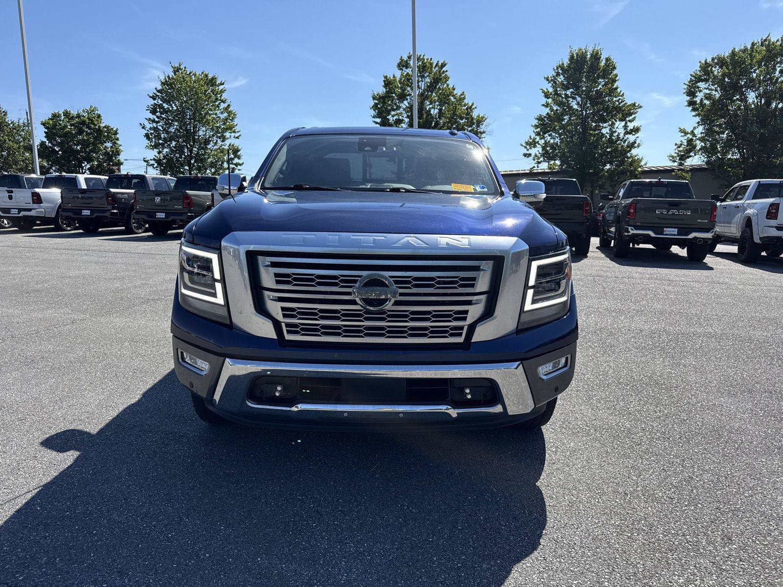 Used 2021 Nissan Titan Platinum Reserve w/ Moonroof Package AWD/4WD image 2