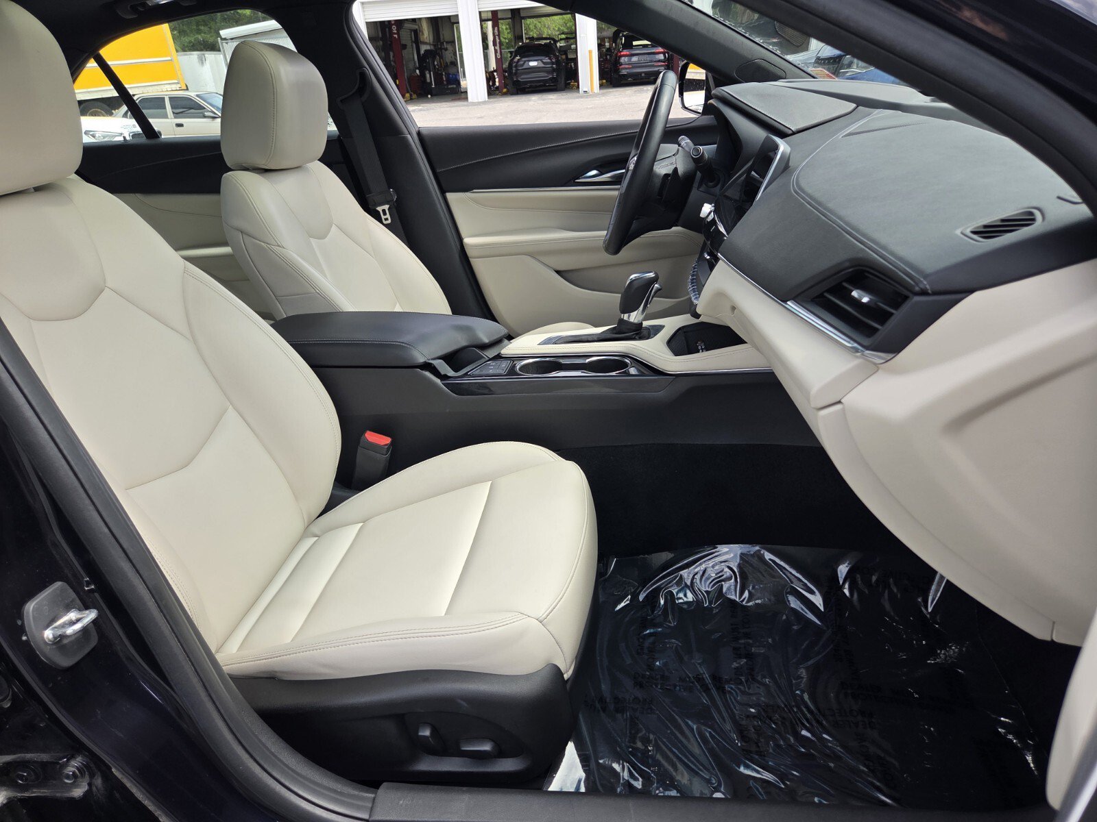 Used 2021 Cadillac CT4 Luxury w/ Sun And Sound Package AWD/4WD image 17