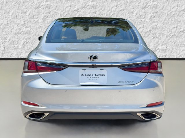 Used 2024 Lexus ES 350 w/ Technology Package FWD image 4
