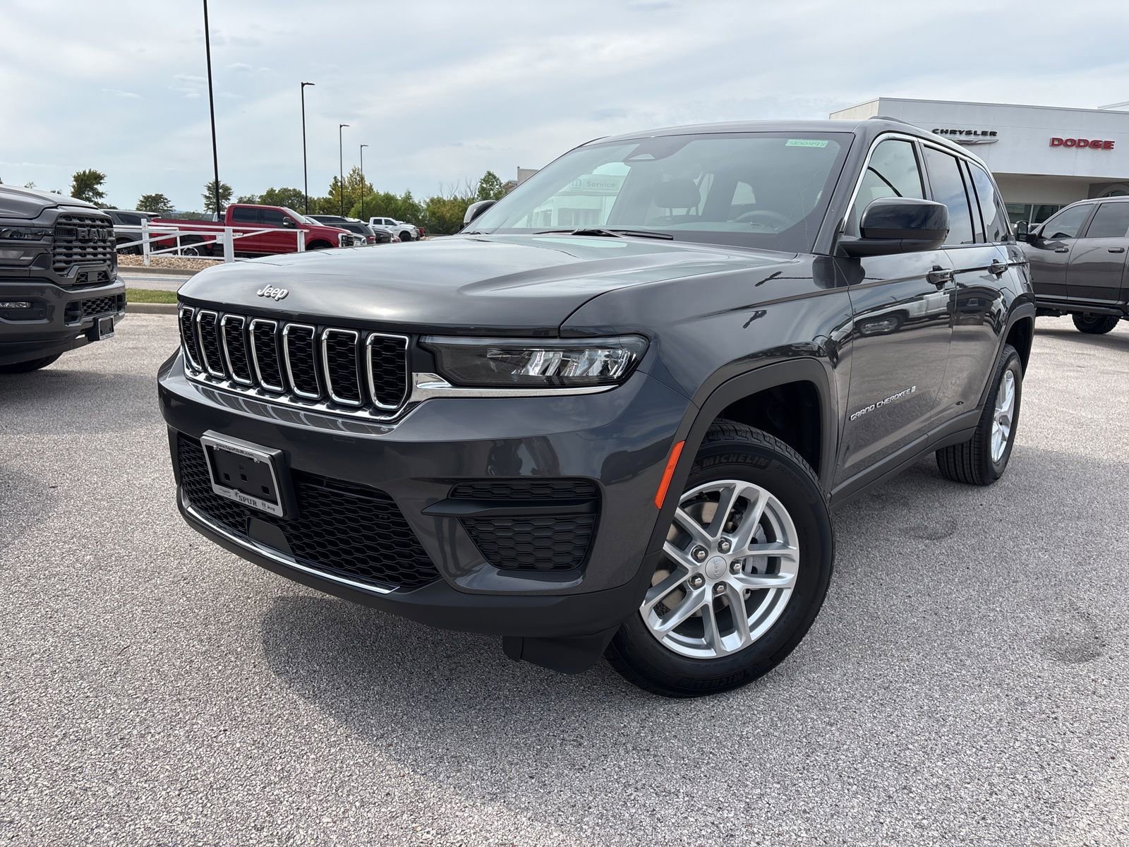 New 2025 Jeep Grand Cherokee Laredo X