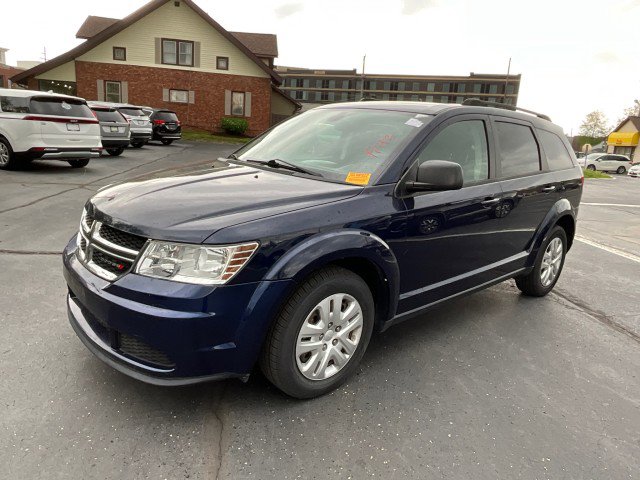 Used 2020 Dodge Journey SE w/ SE Popular Equipment Group image 2