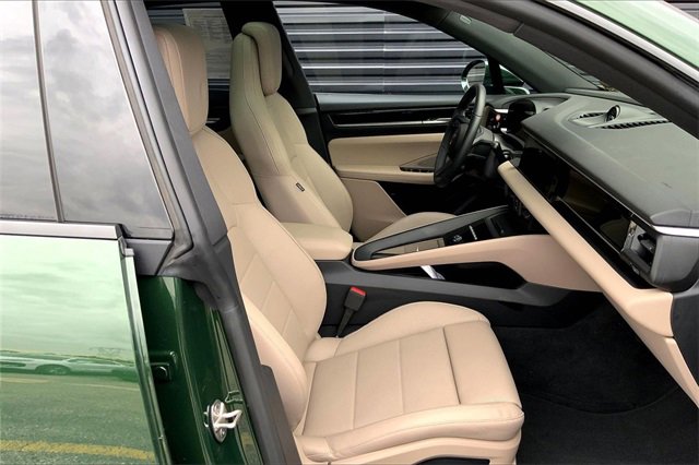 Used 2025 Porsche Macan Electric image 25