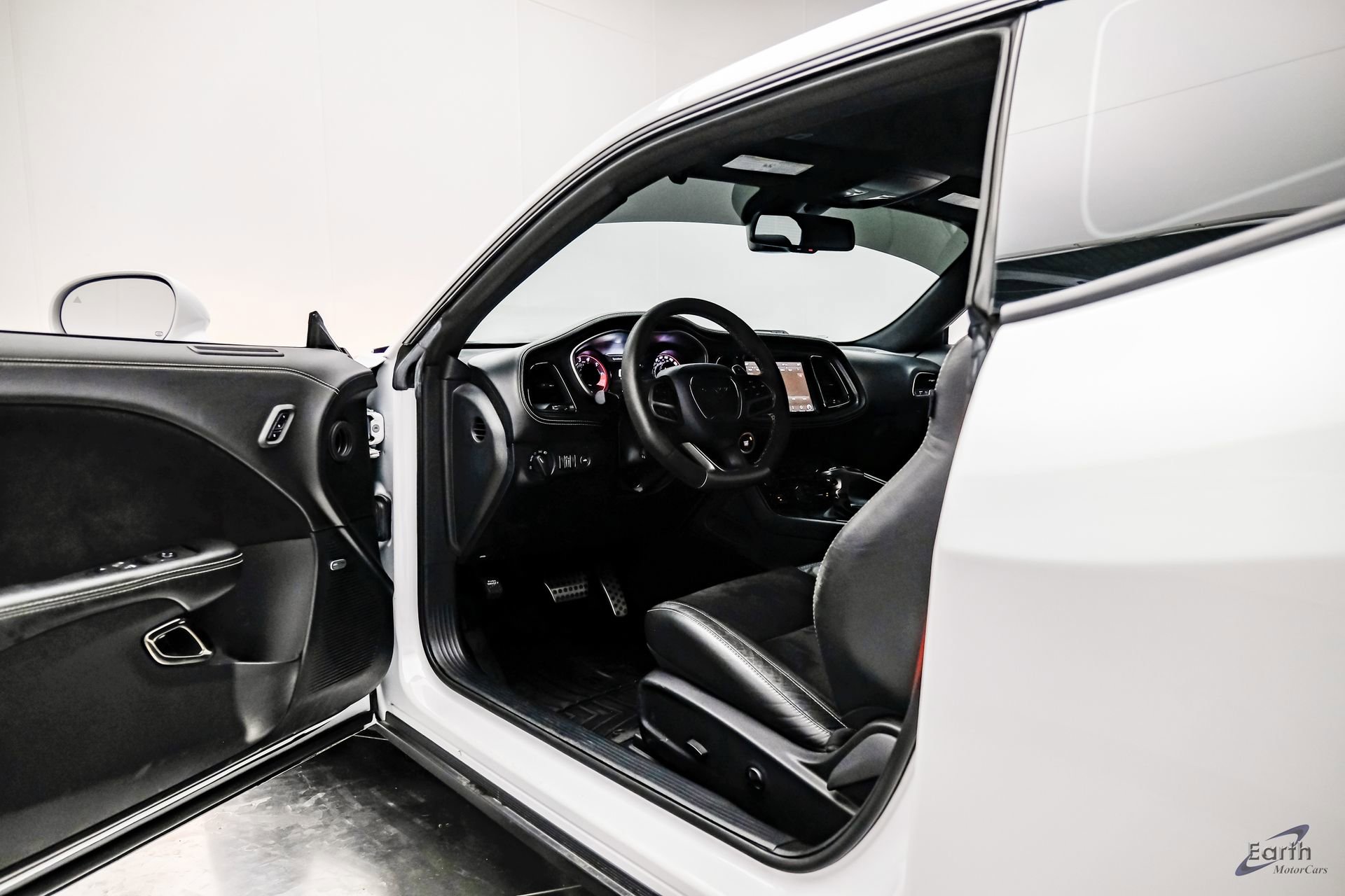 Used 2021 Dodge Challenger SRT Hellcat Redeye image 42