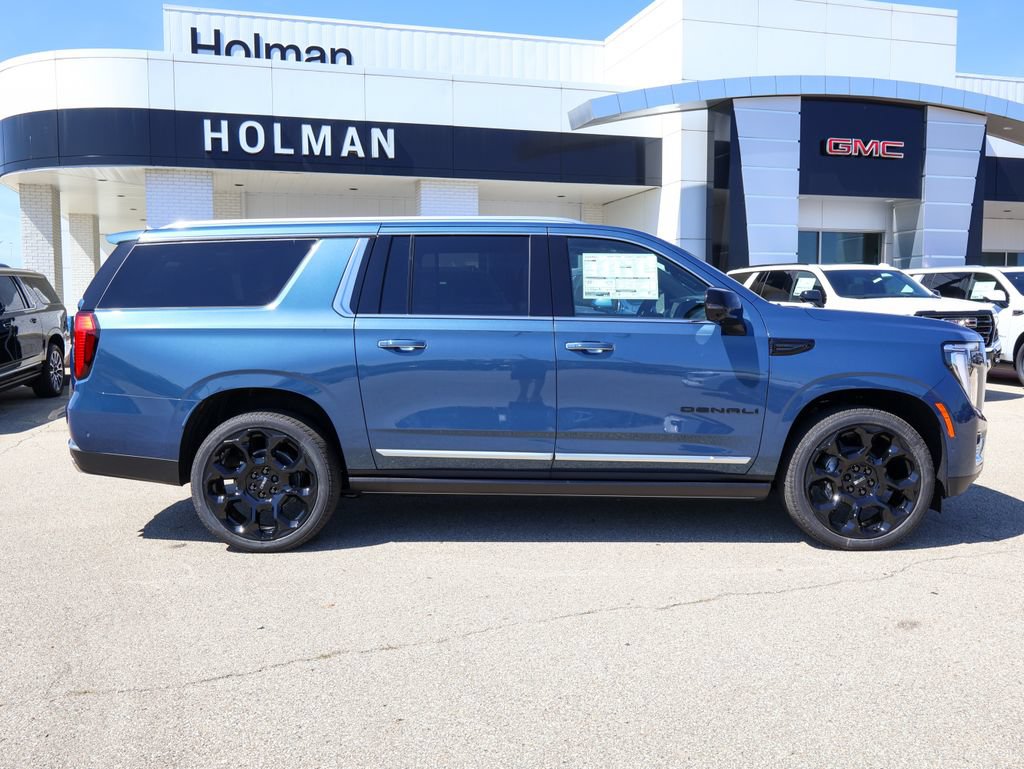 New 2026 GMC Yukon XL Denali w/ Denali Reserve Package AWD/4WD image 2
