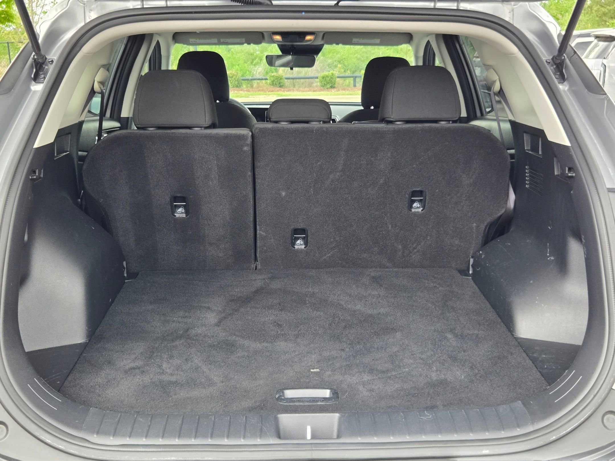 Used 2023 Kia Sportage LX image 18