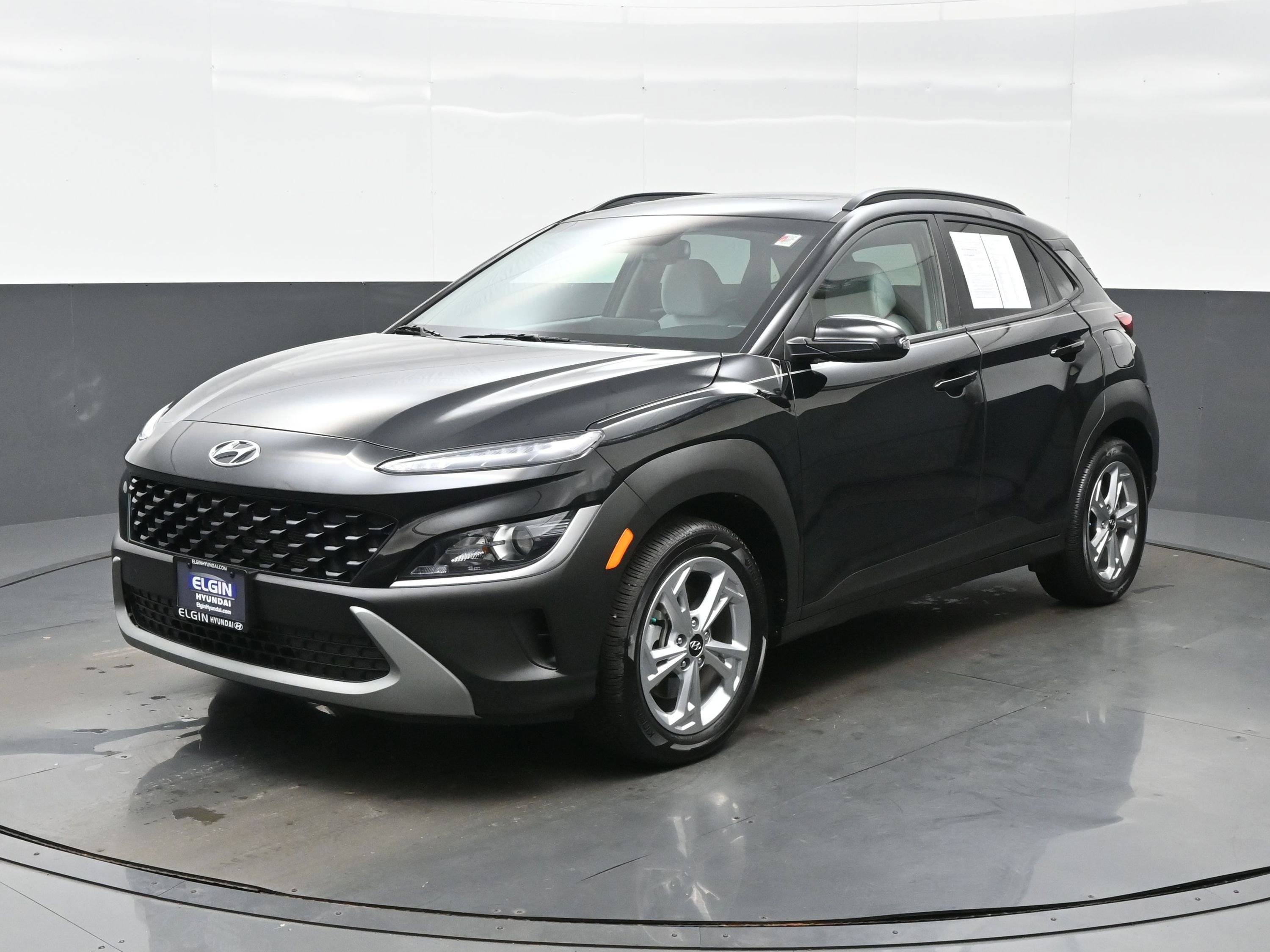 Used 2023 Hyundai Kona SEL w/ Convenience Package AWD/4WD image 2