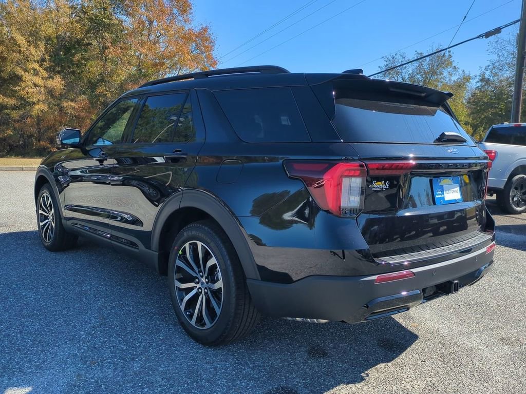 New 2026 Ford Explorer ST-Line image 6