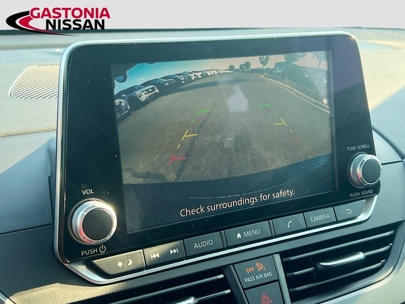 Used 2025 Nissan Altima 2.5 SR FWD image 17