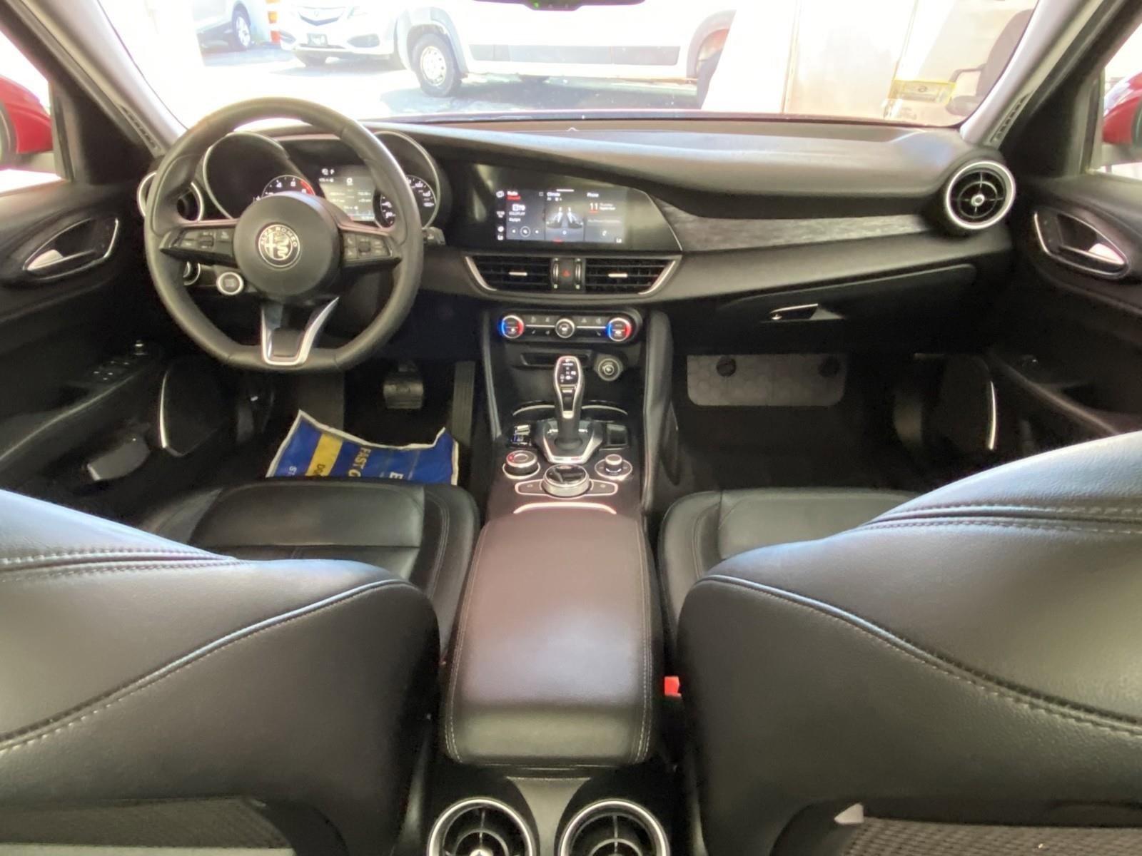 Used 2020 Alfa Romeo Giulia Sprint w/ Cold Weather Package image 16